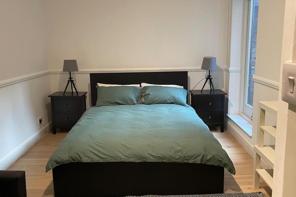 The Flat With The Heart Apartment Лондон Екстериор снимка